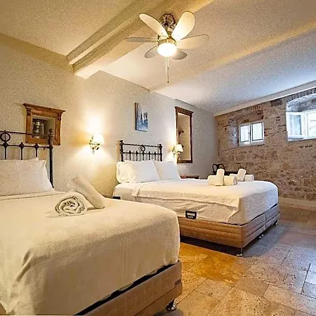 Opus 1910 Hotell